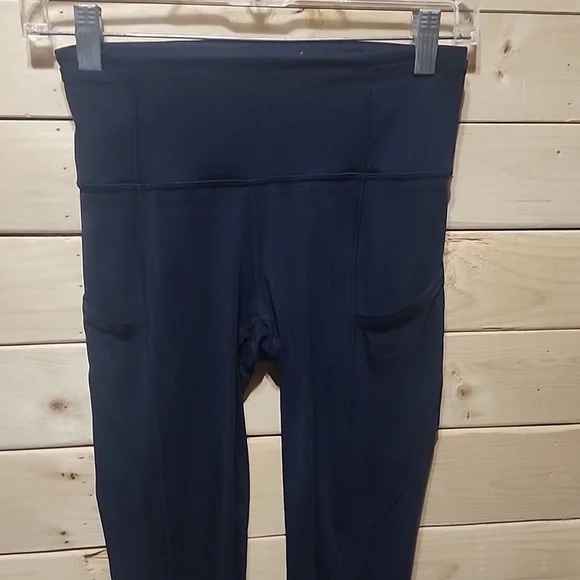 Lululemon Swift Speed Tights Size 4 inseam 12in - Picture 3 of 7